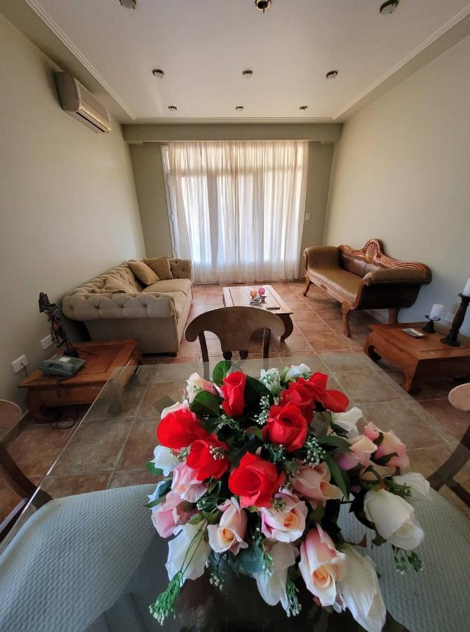 Hotel Portico Norte Tartagal Buitenkant foto